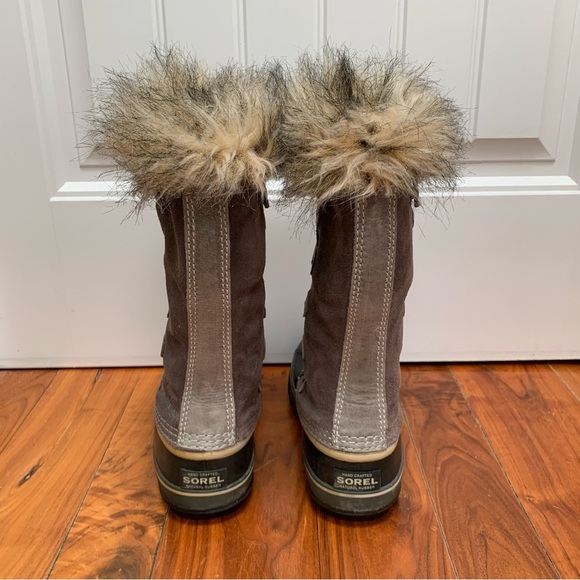 Sorel Joan of Arctic Fur Trim Boots 7 - Picture 5 of 11
